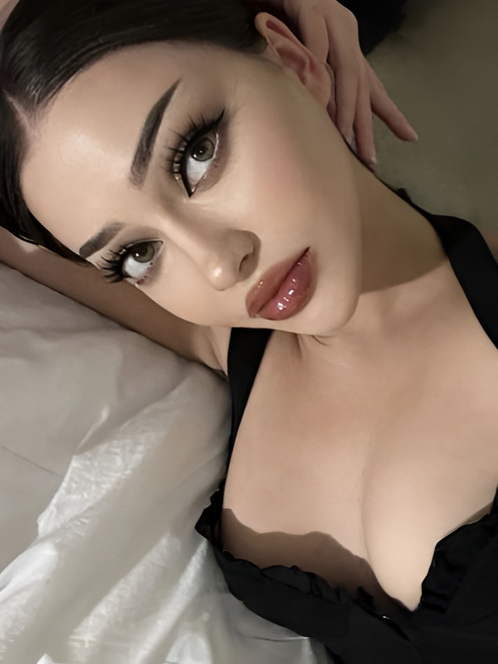 Виктория привлекальеная девушка из Сергиева посада цена от 1500 руб