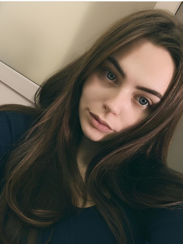 Анюта привлекательная девушка из Сергиева посада цена от 10000 руб