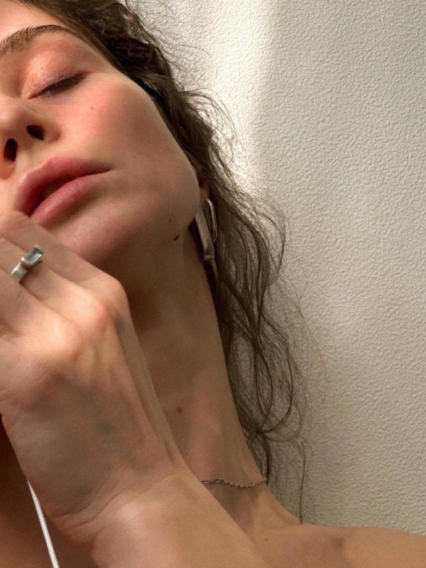 Зарина привлекательная девушка из Сергиева посада цена от 7000 руб